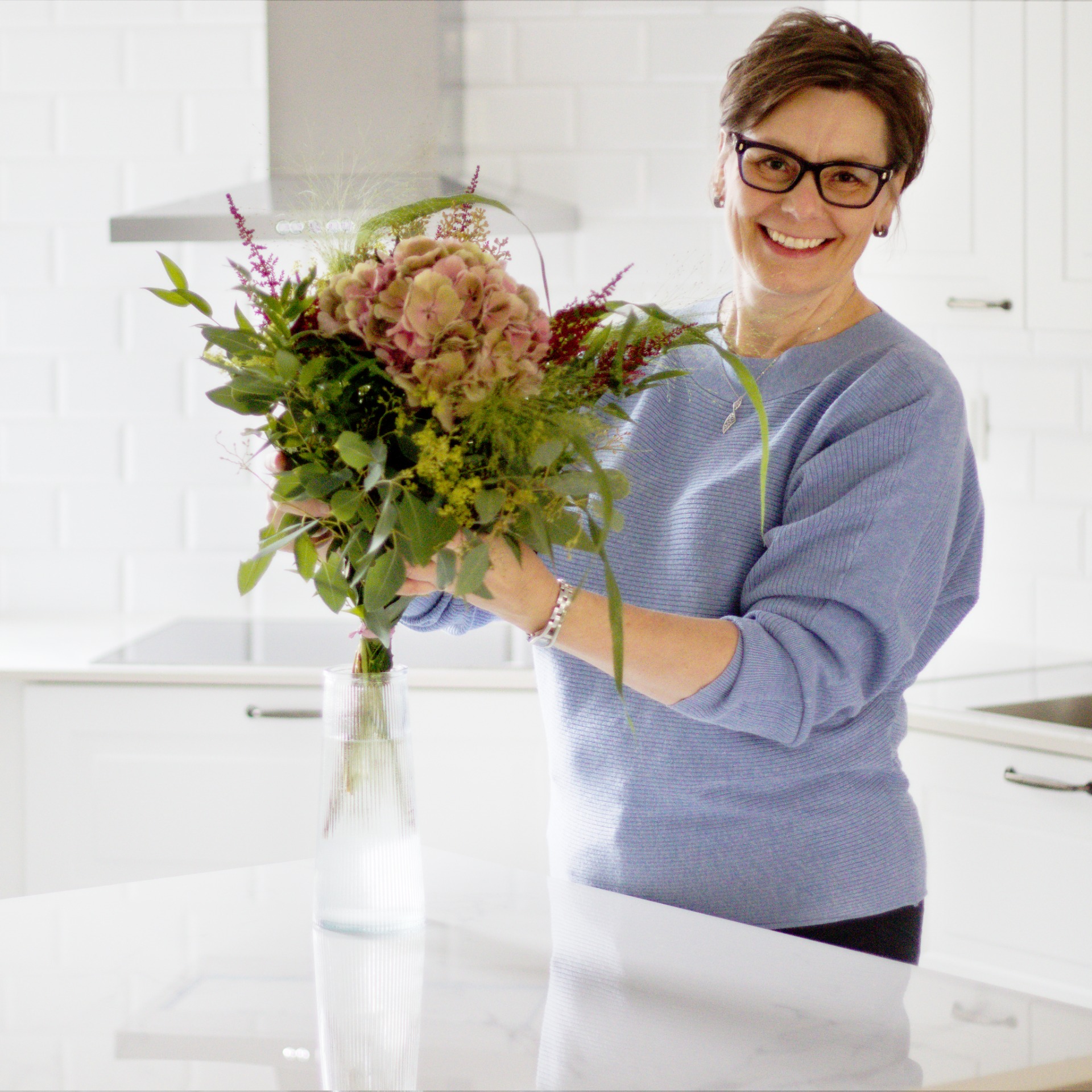 Sisustussuunnittelija Katja Blomqvist on kokonaisvaltaisen remontti- ja sisustussuunnittelun ammattilainen, joka kulkee asiakkaansa rinnalla ideasta toteutukseen.